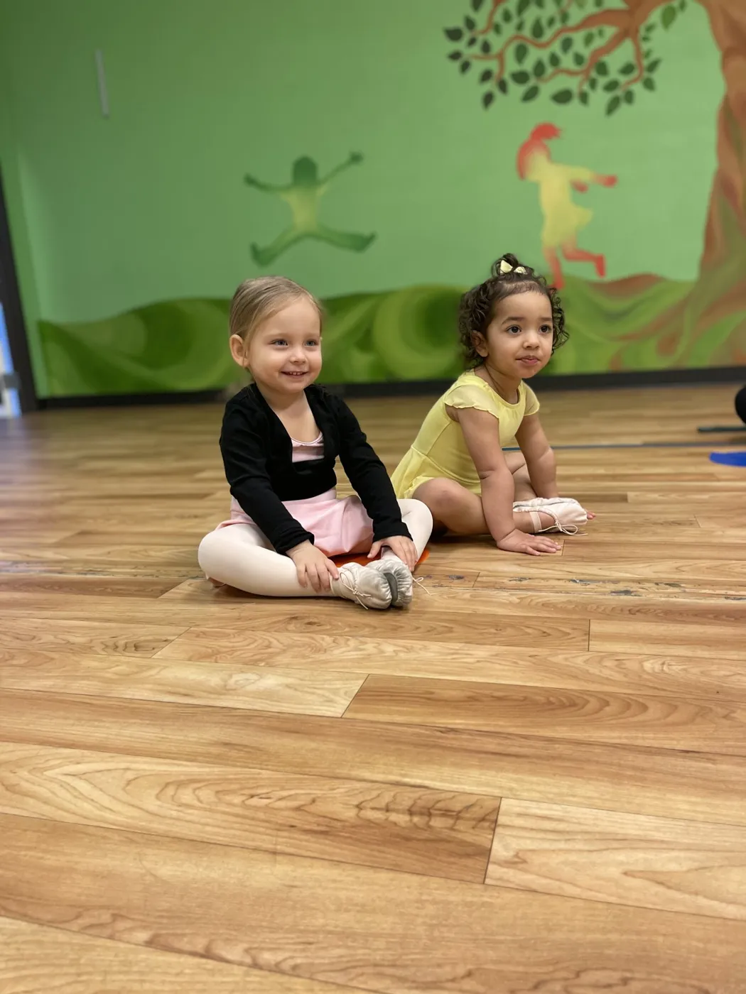 Dancers at The Movement in Season 7